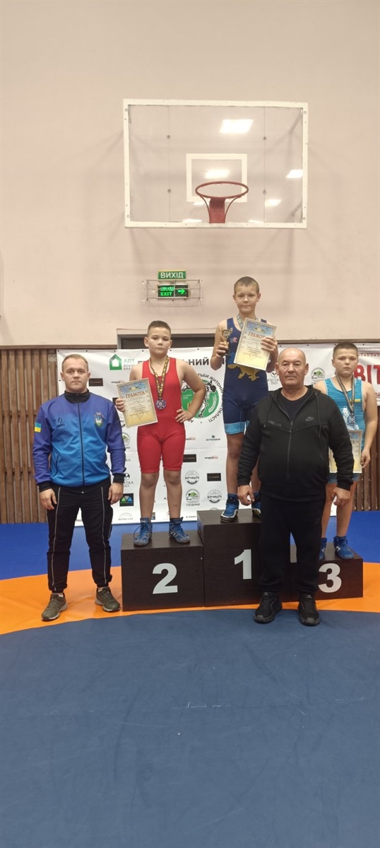 Юні борці зі Звягеля здобули 17 медалей на чемпіонаті Житомирської області з греко-римської боротьби