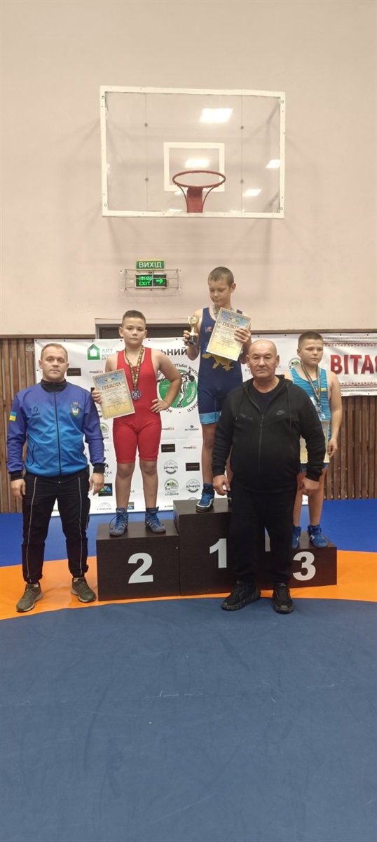 Юні борці зі Звягеля здобули 17 медалей на чемпіонаті Житомирської області з греко-римської боротьби