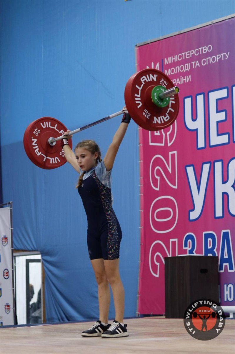 Три бронзові медалі: важкоатлетки з Ярунської громади на Чемпіонаті України