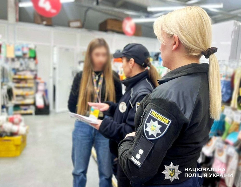 Звягельські поліцейські проводять профілактичні рейди під час осінніх канікул