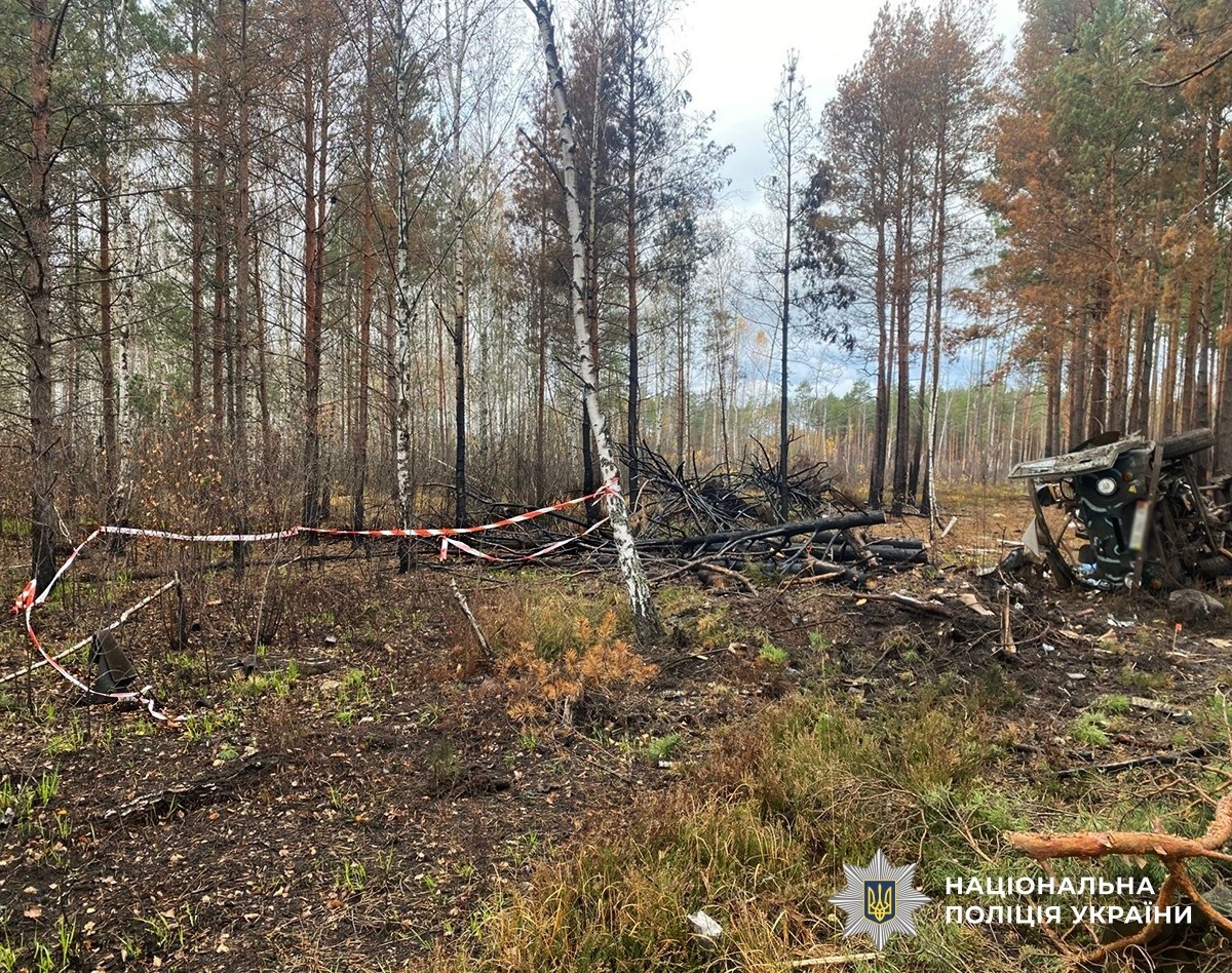 Пʼятеро людей загинуло, ще троє – травмовані: в лісі на Житомирщині дві автівки підірвалися на мінах