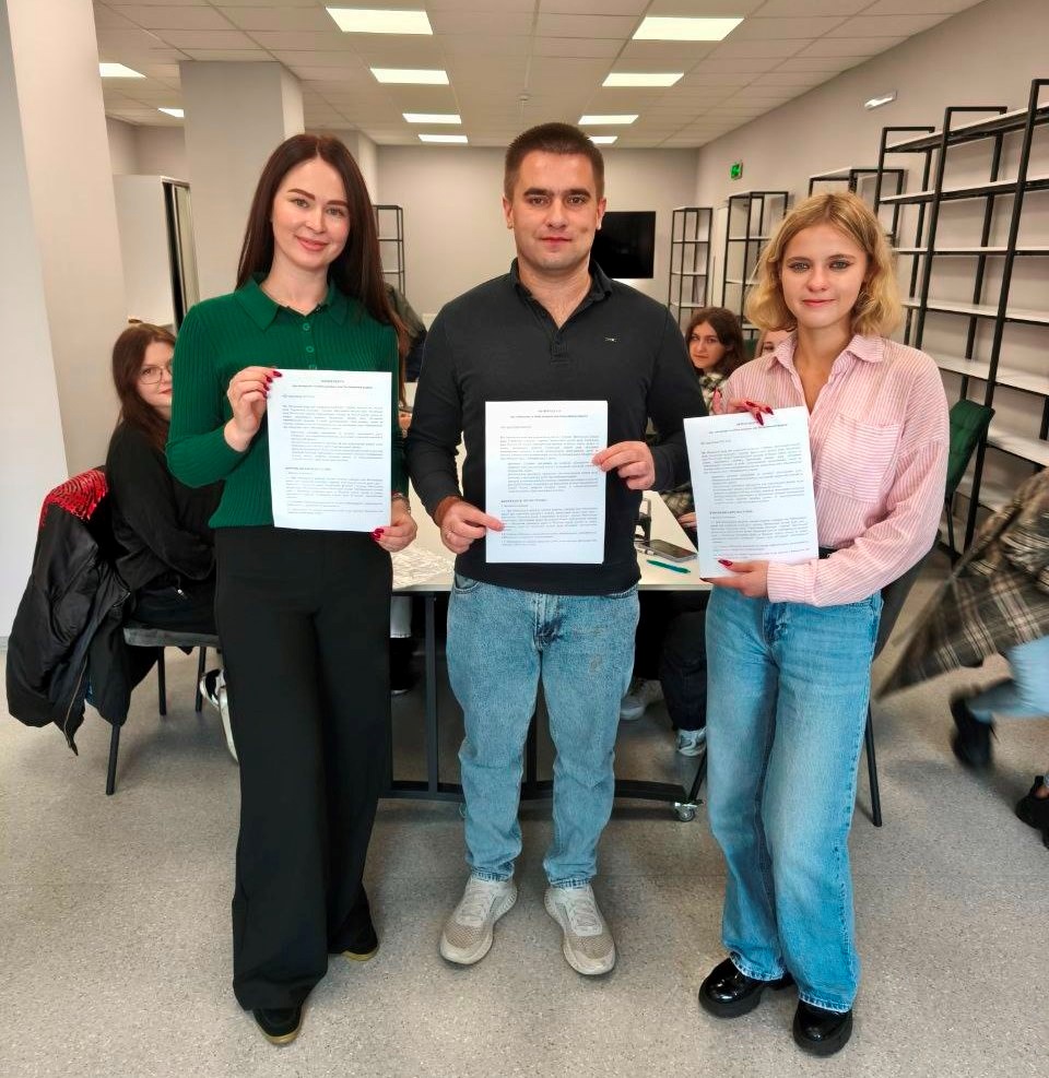 Меморандум про розвиток молодіжного партнерства підписали Звягель і Полонне