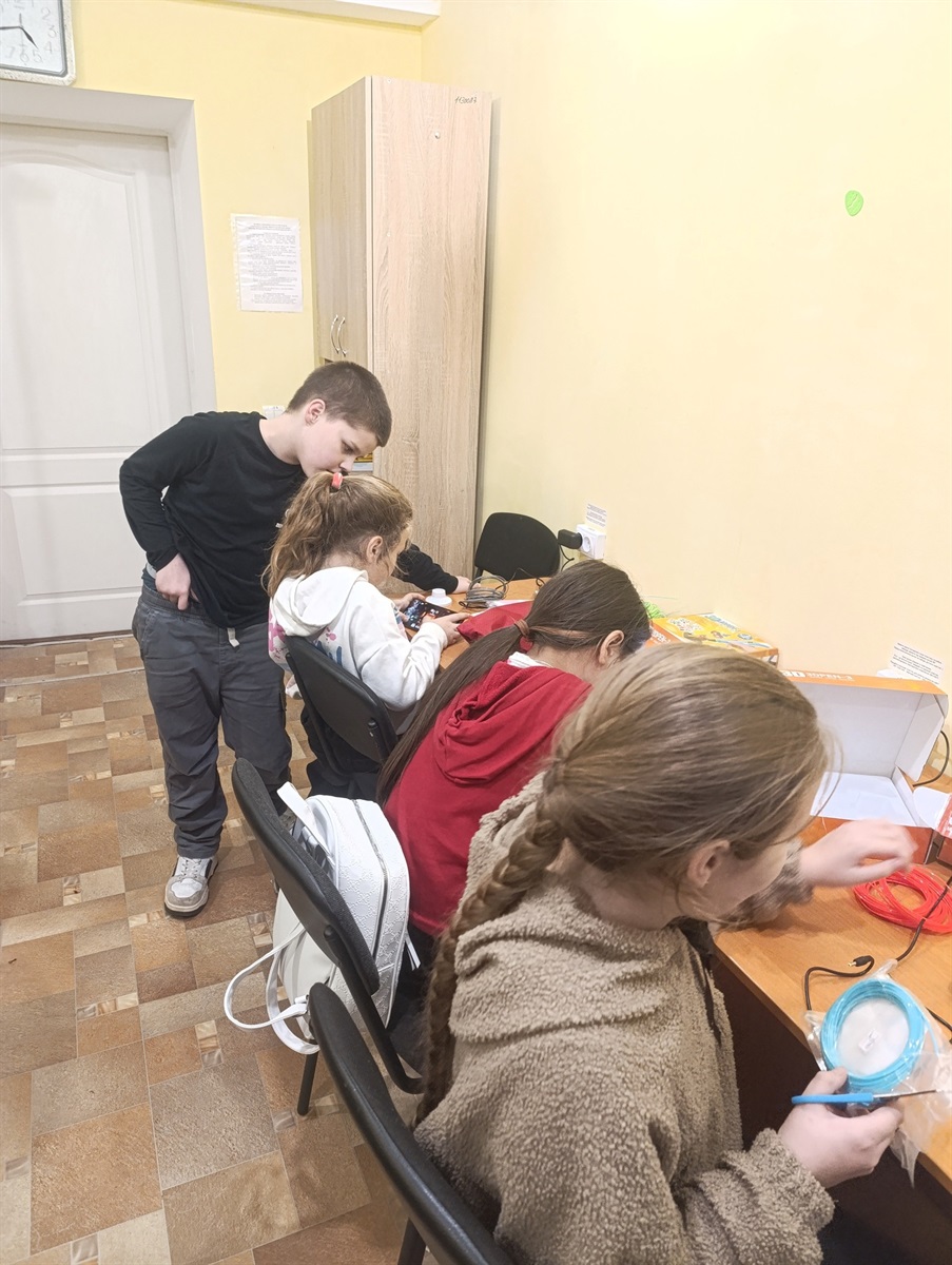 Меблева фабрика 