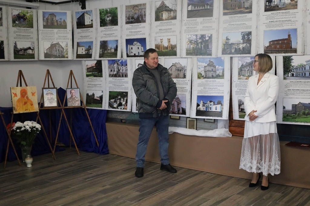 У Звягелі відкрилася фотовиставка 