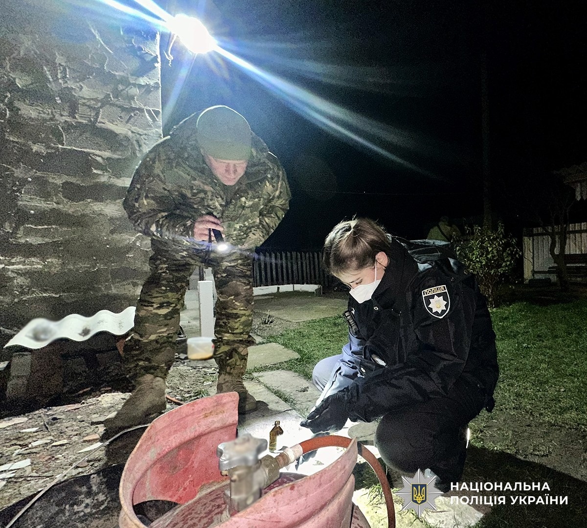 Кинув гранату до сусіда на подвір’я: поліцейські затримали підозрюваного в замаху на вбивство