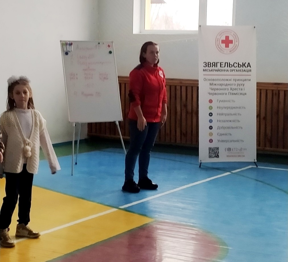 У звягельській гімназії №8 провели тренування з евакуації та домедичної допомоги