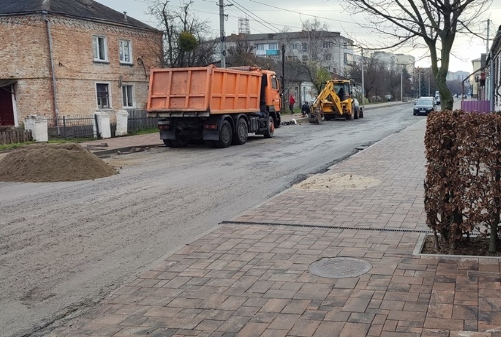 Ремонт вулиці Лесі Українки у Звягелі: огляд будівельного майданчика