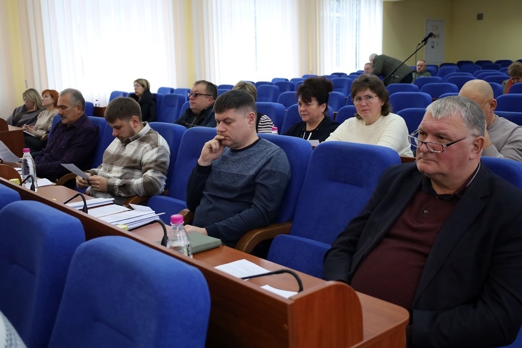Відбулося засідання виконкому Звягеля: які рішення ухвалили
