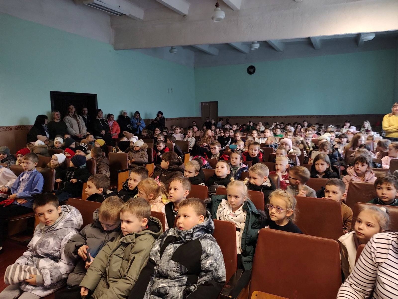 Гімназія №9 зібрала понад 11 тисяч гривень на підтримку проєкту 