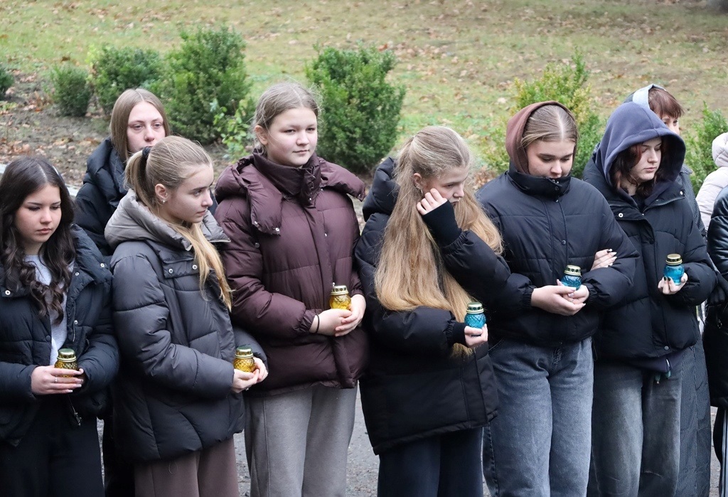 У Пилиповицькому ліцеї відкрили меморіальну дошку випускнику Олександру Кочубею