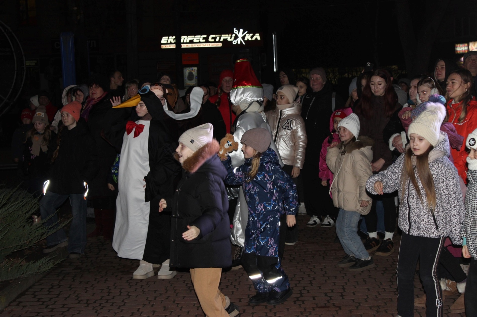 У Звягелі відкрили Резиденцію Святого Миколая та головну різдвяну ялинку