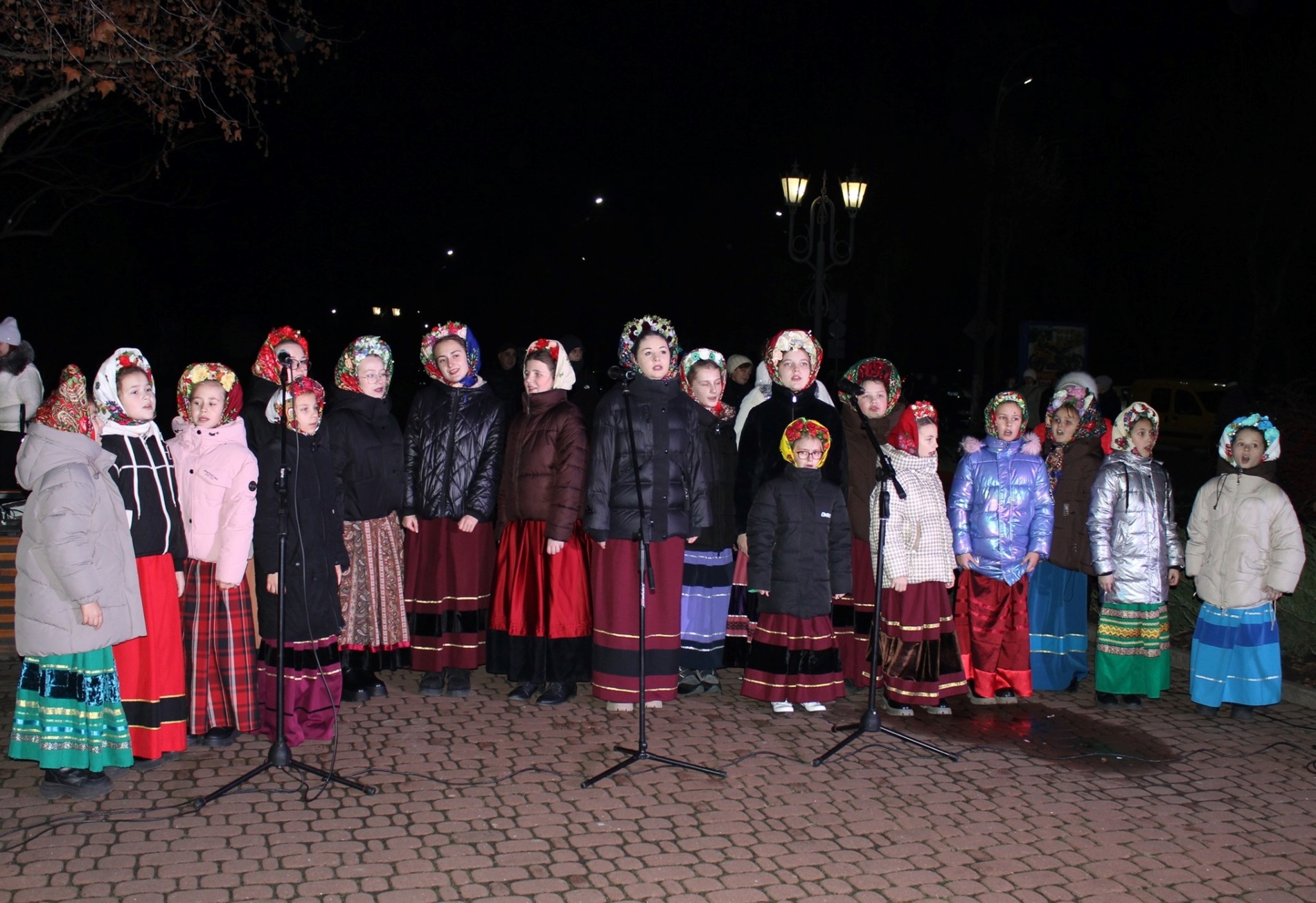 У Звягелі відкрили Резиденцію Святого Миколая та головну різдвяну ялинку