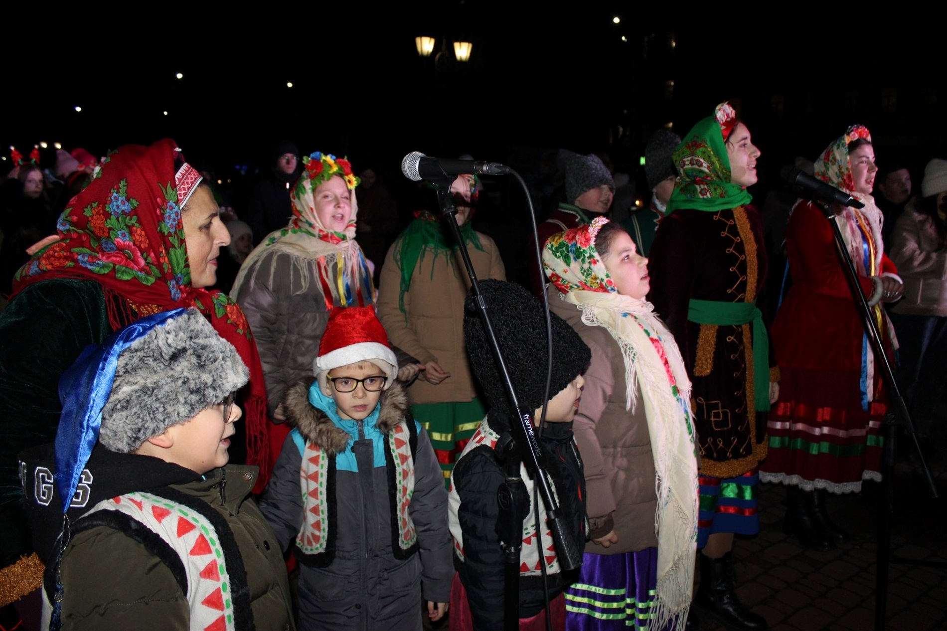 У Звягелі відкрили Резиденцію Святого Миколая та головну різдвяну ялинку