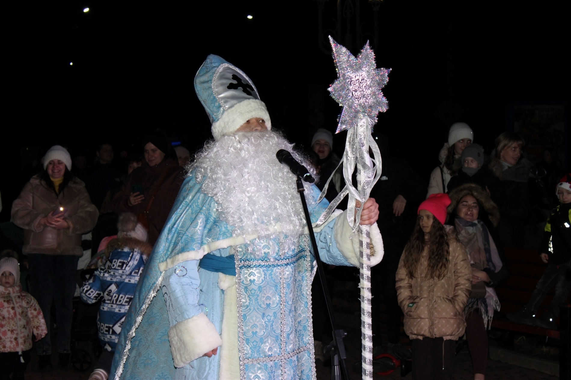 У Звягелі відкрили Резиденцію Святого Миколая та головну різдвяну ялинку