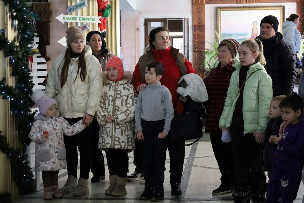 У Звягелі відкрили Резиденцію Святого Миколая та головну різдвяну ялинку