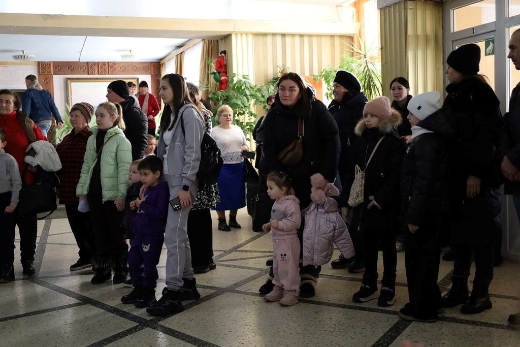 У Звягелі відкрили Резиденцію Святого Миколая та головну різдвяну ялинку