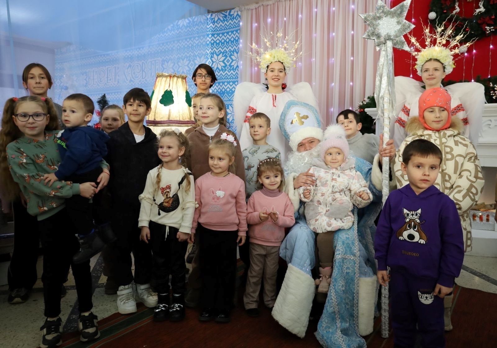 У Звягелі відкрили Резиденцію Святого Миколая та головну різдвяну ялинку