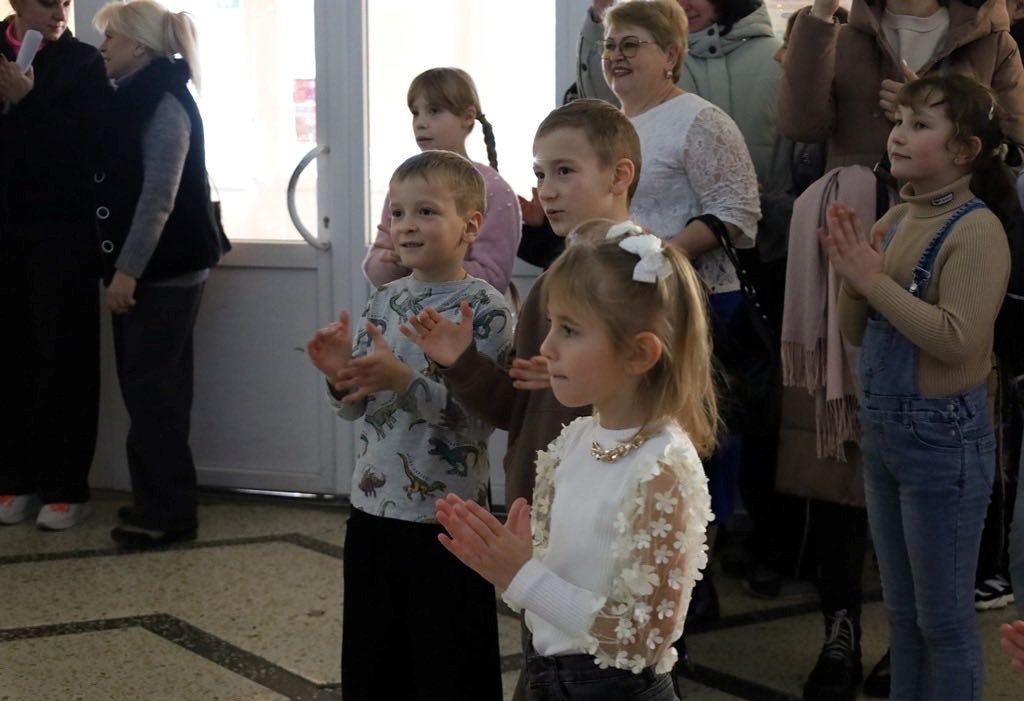 У Звягелі відкрили Резиденцію Святого Миколая та головну різдвяну ялинку