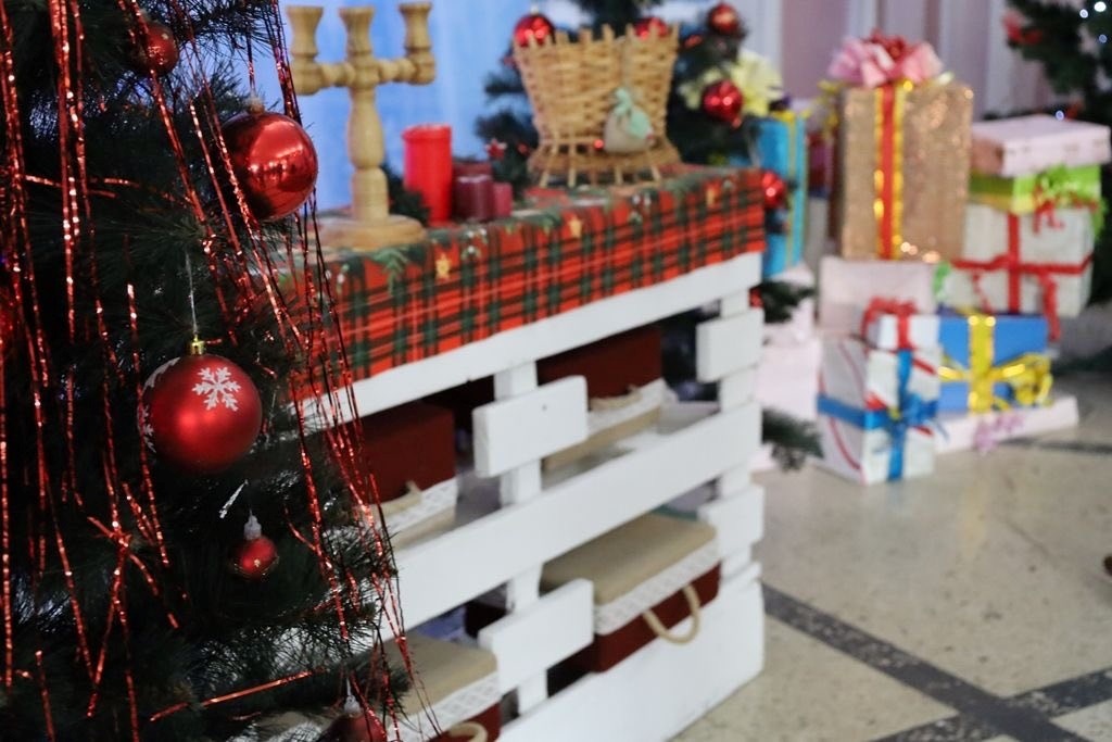 У Звягелі відкрили Резиденцію Святого Миколая та головну різдвяну ялинку