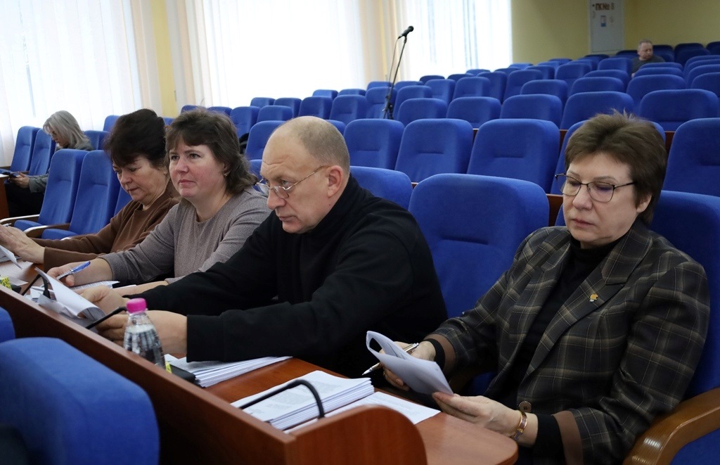 Виконком Звягеля затвердив проєкт бюджету на 2026 рік та ще понад 20 рішень