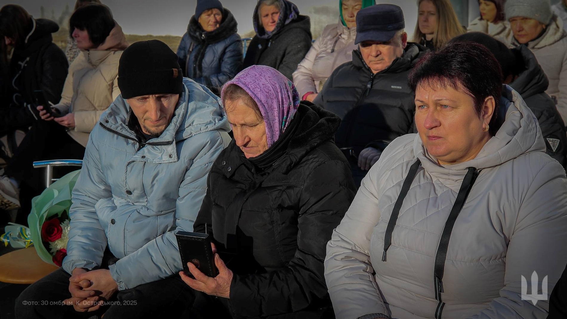 30 ОМБр вручає родинам загиблих захисників відзнаку командира 