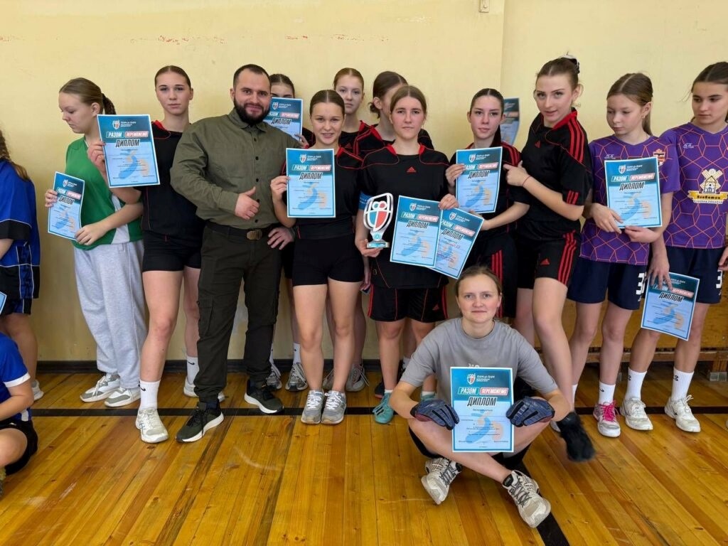 Дівчата Звягеля боролися за футбольні перемоги: результати змагань 