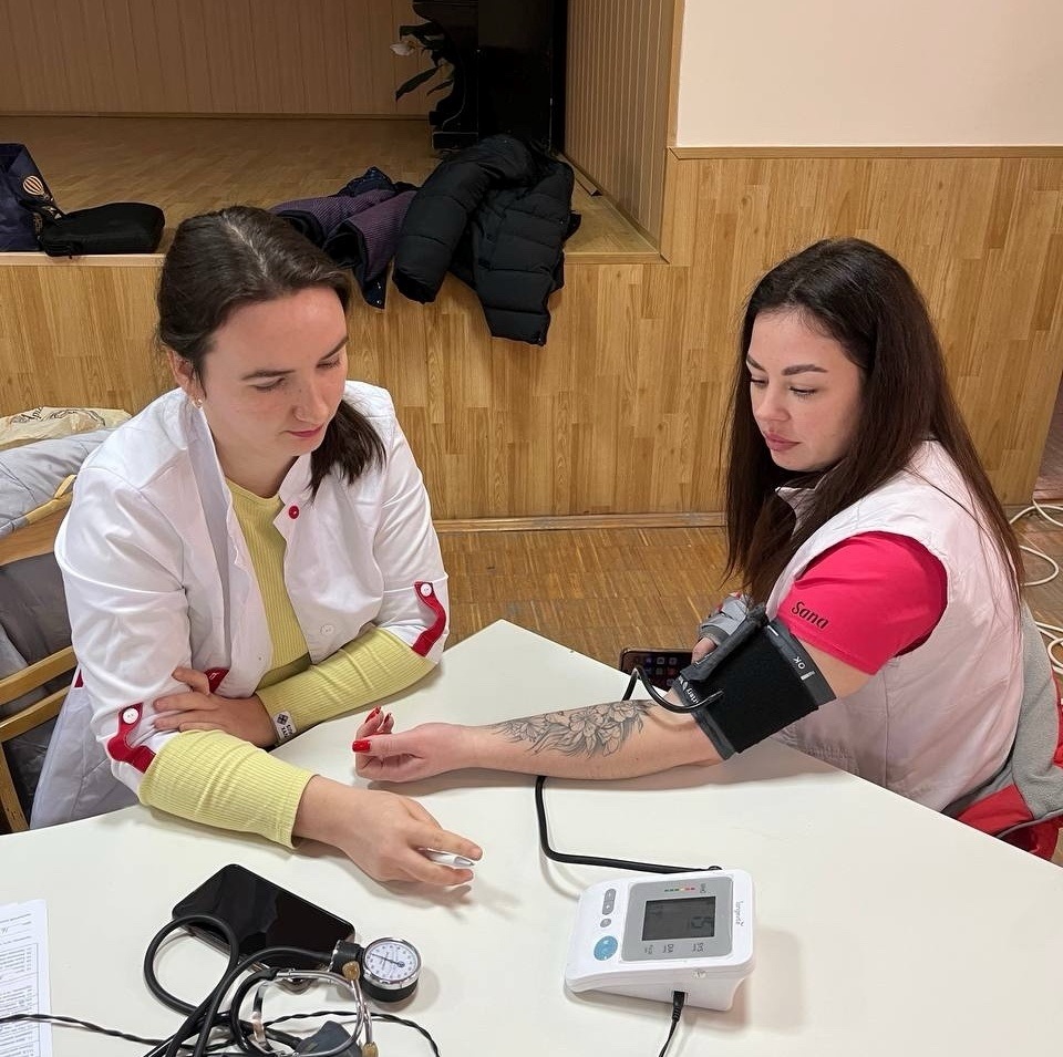 Майже 80 донорів здали кров у Звягелі та зібрали кошти на дрони для ЗСУ