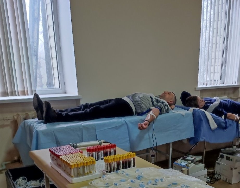 Майже 80 донорів здали кров у Звягелі та зібрали кошти на дрони для ЗСУ