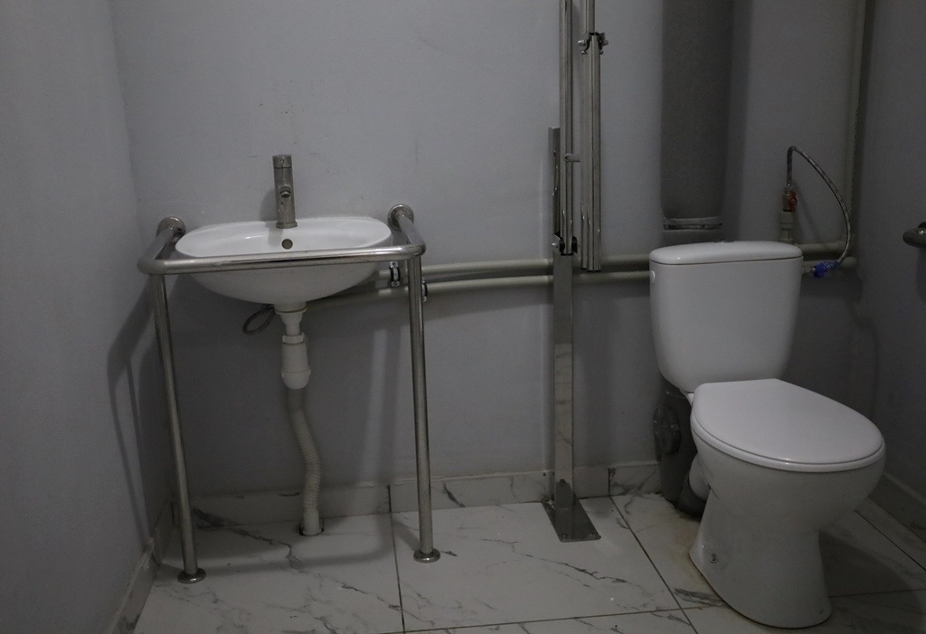 У Звягельській лікарні ввели в експлуатацію протирадіаційне укриття на 500 осіб