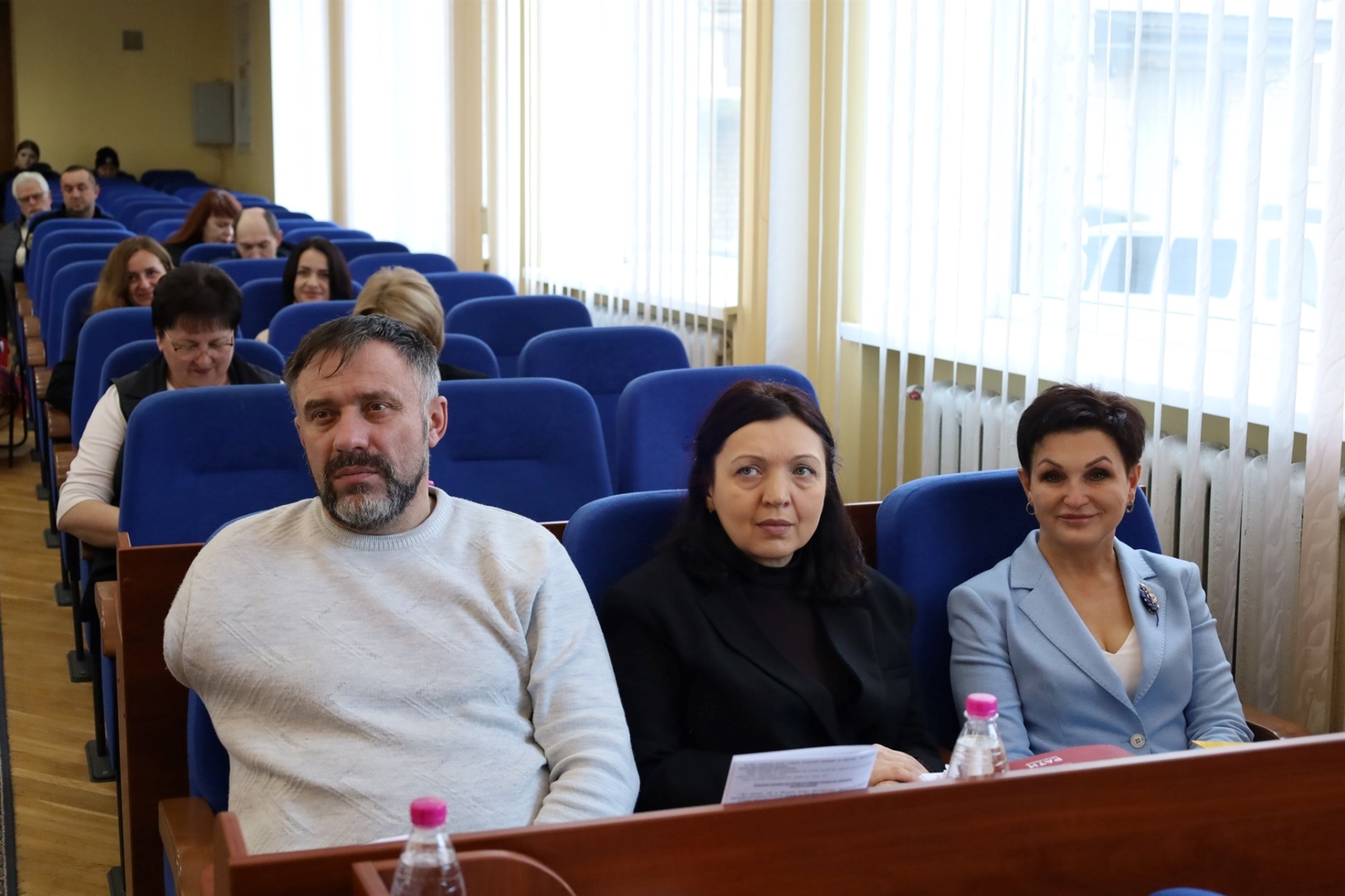 Сесія Звягельської міської ради: бюджет-2026, харчування в закладах освіти та вшанування героїв