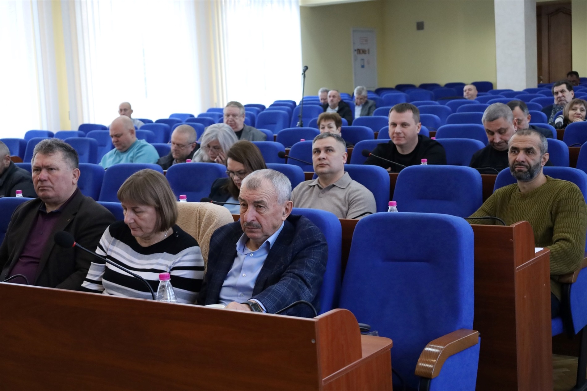 Сесія Звягельської міської ради: бюджет-2026, харчування в закладах освіти та вшанування героїв