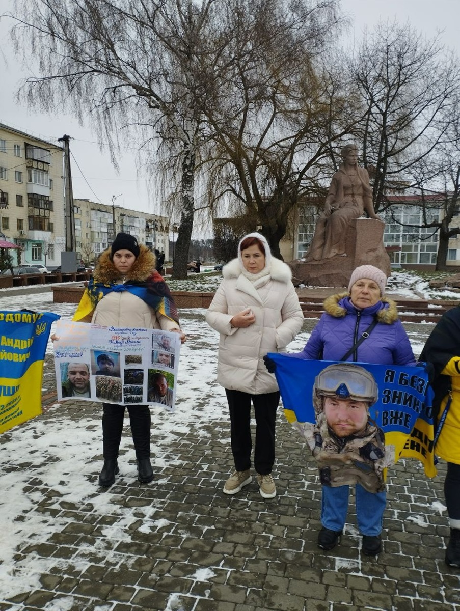 У Звягелі розпочалися щосуботні акції на підтримку родин полонених та безвісти зниклих захисників