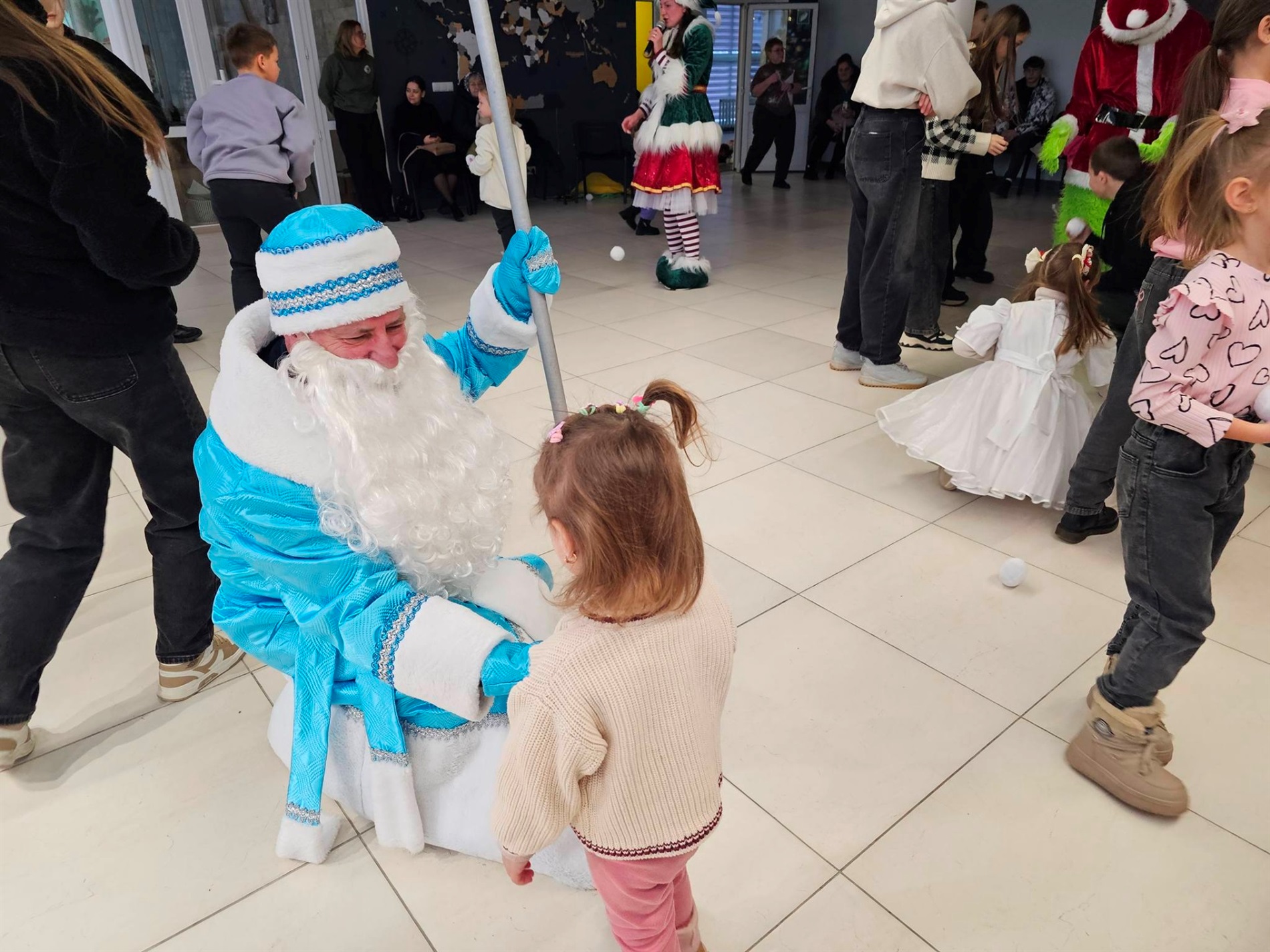 На Звягельщині понад півтори тисячі дітей отримали подарунки з нагоди різдвяно-новорічних свят