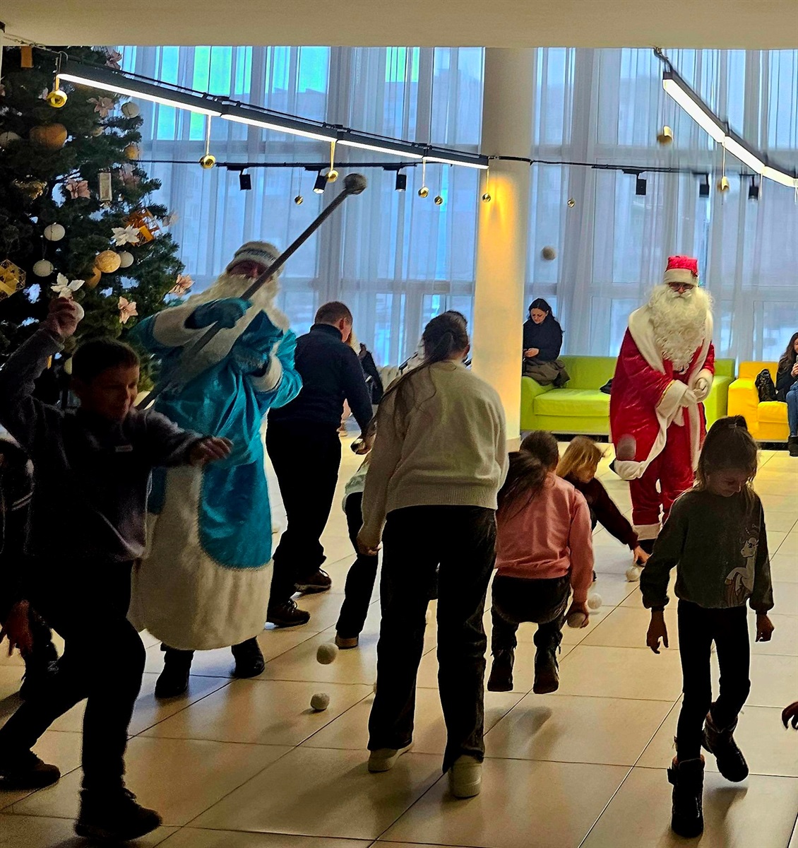 На Звягельщині понад півтори тисячі дітей отримали подарунки з нагоди різдвяно-новорічних свят
