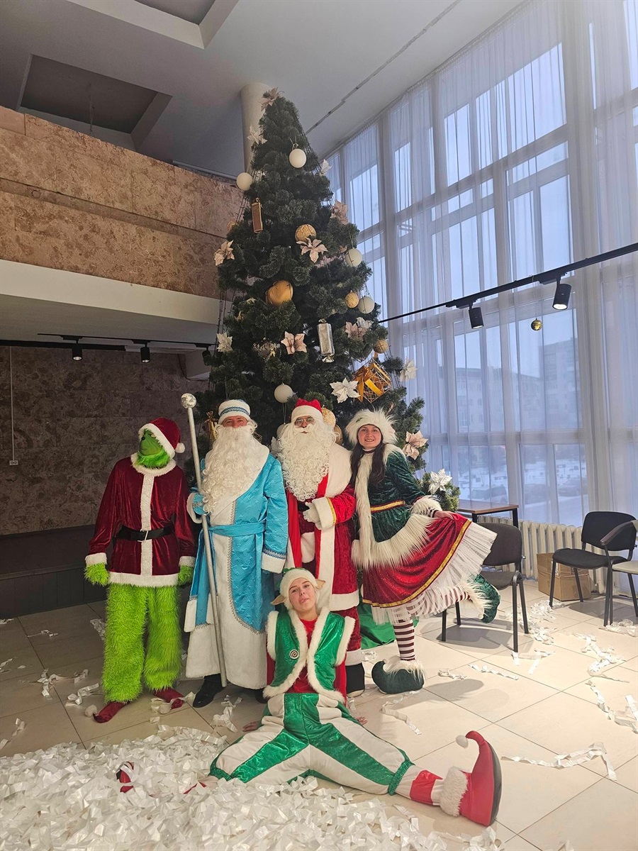 На Звягельщині понад півтори тисячі дітей отримали подарунки з нагоди різдвяно-новорічних свят