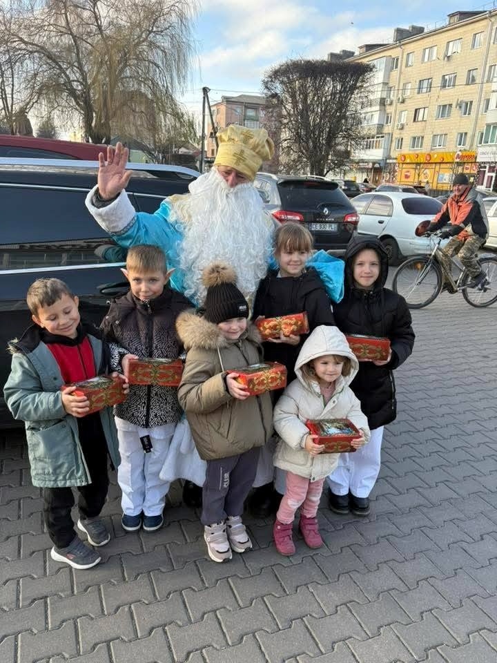 На Звягельщині понад півтори тисячі дітей отримали подарунки з нагоди різдвяно-новорічних свят