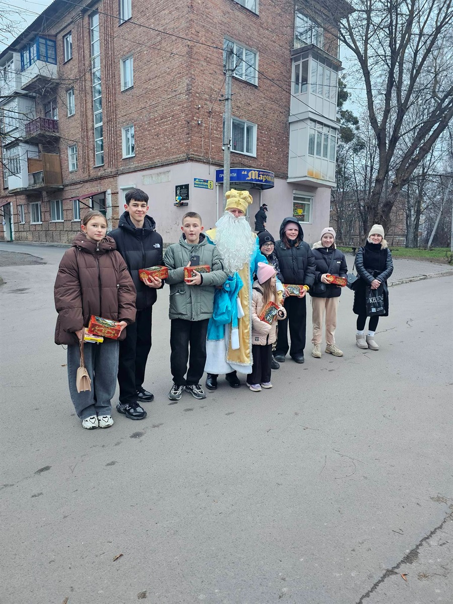 На Звягельщині понад півтори тисячі дітей отримали подарунки з нагоди різдвяно-новорічних свят