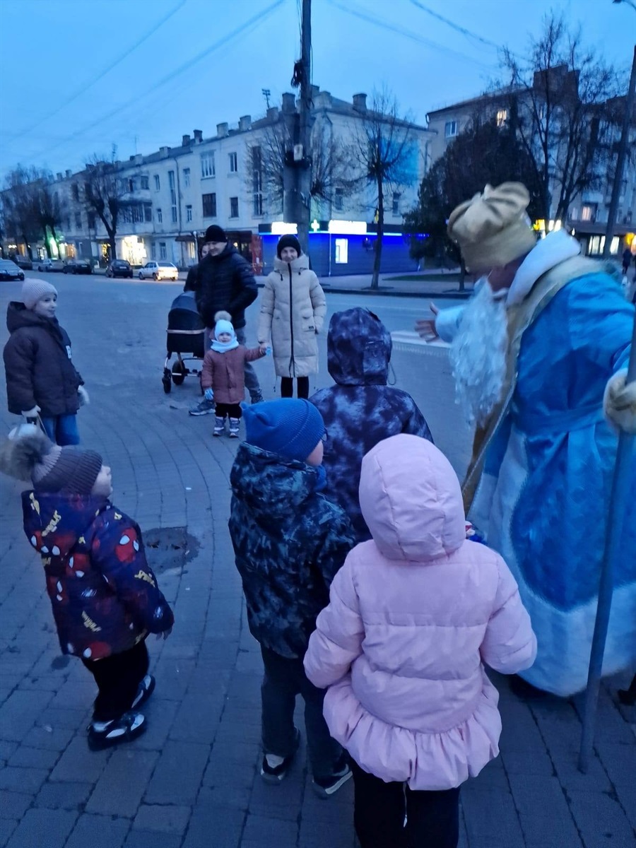 На Звягельщині понад півтори тисячі дітей отримали подарунки з нагоди різдвяно-новорічних свят