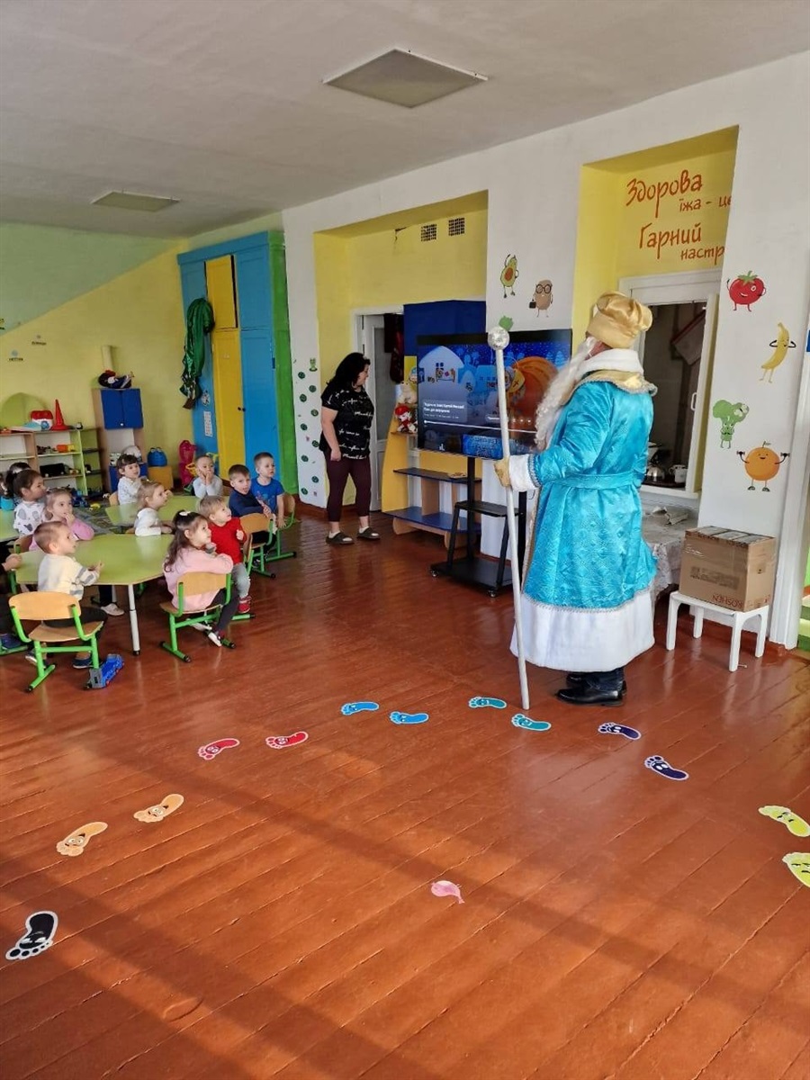 На Звягельщині понад півтори тисячі дітей отримали подарунки з нагоди різдвяно-новорічних свят