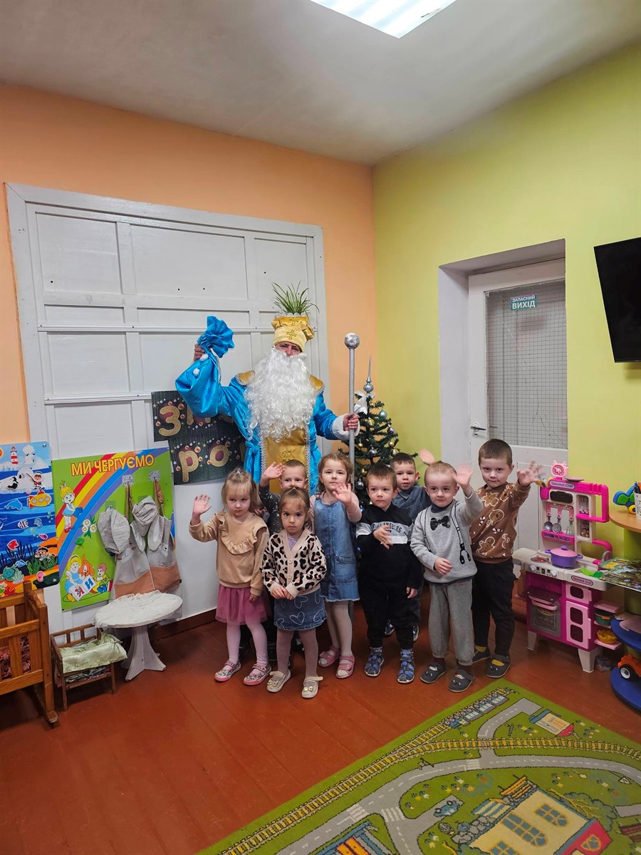 На Звягельщині понад півтори тисячі дітей отримали подарунки з нагоди різдвяно-новорічних свят