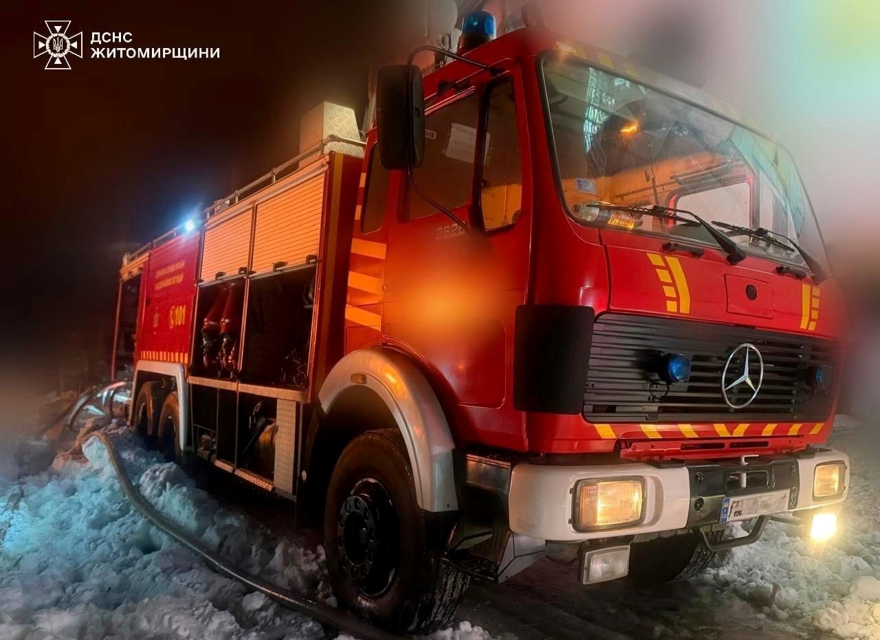 Двоє постраждалих внаслідок нічної атаки на Житомирщині