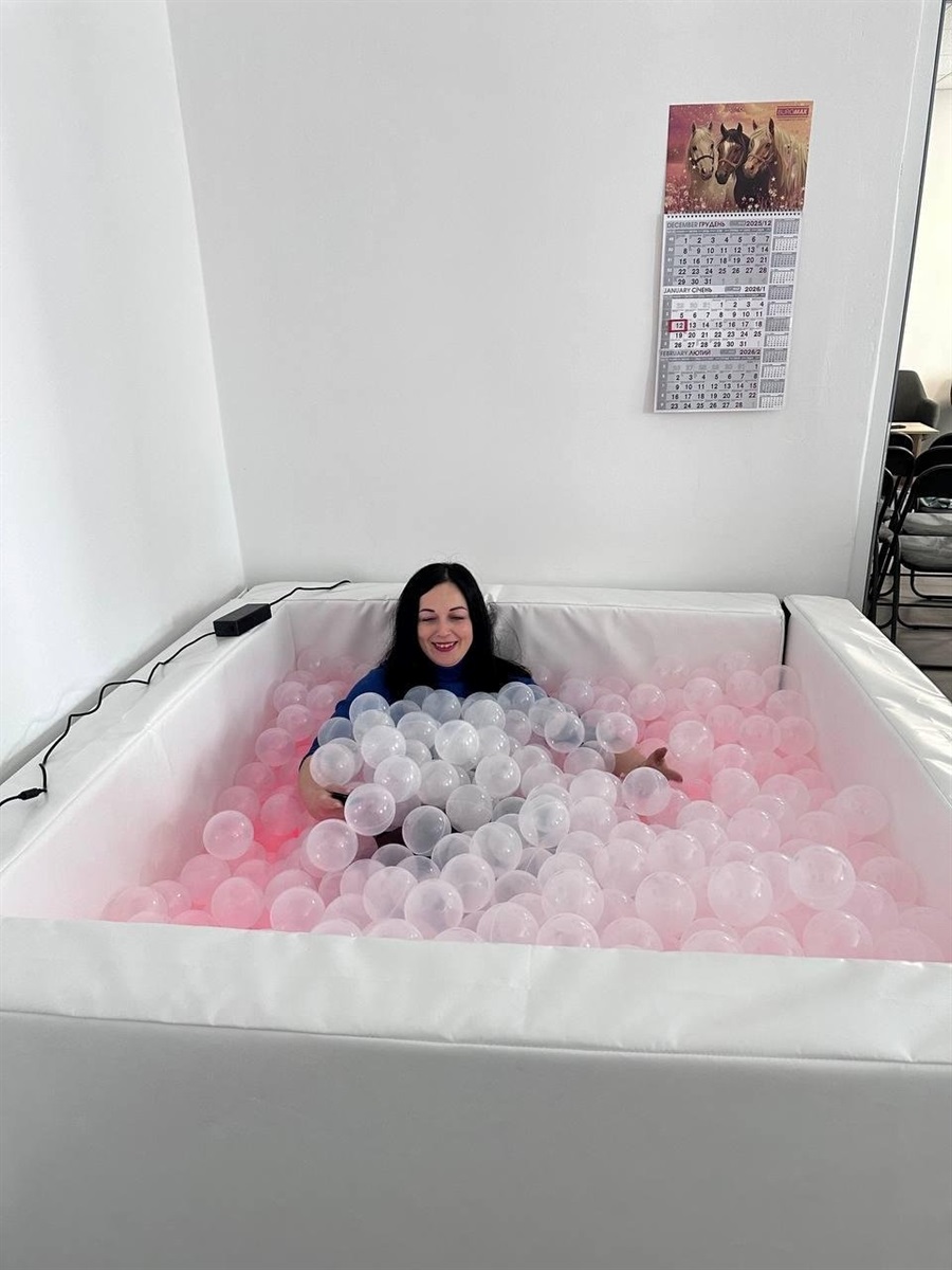 Посол Японії Масаші Накагоме у Звягелі відкрив оновлений Родинний Хаб