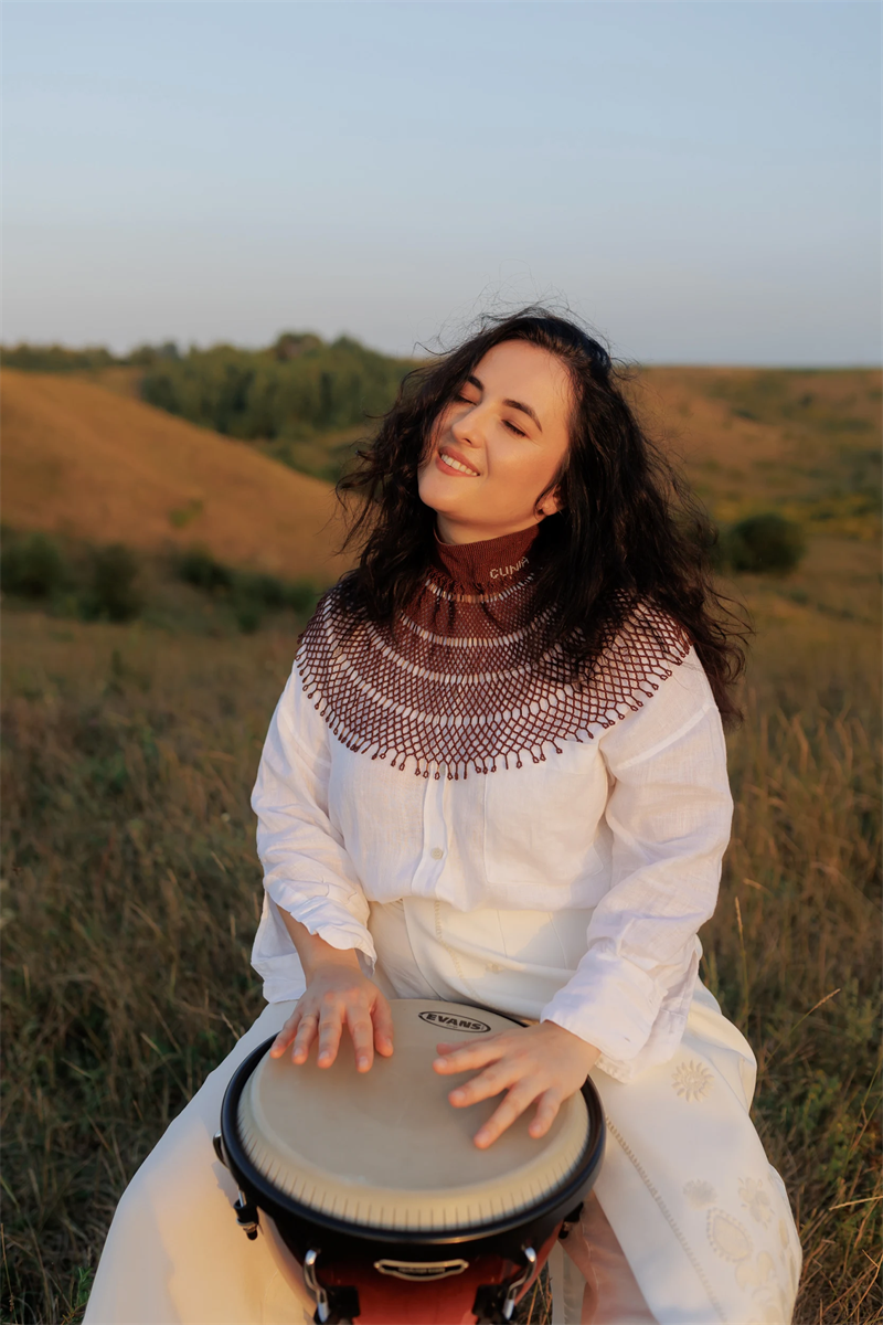 Анжела Петровна, блогерка