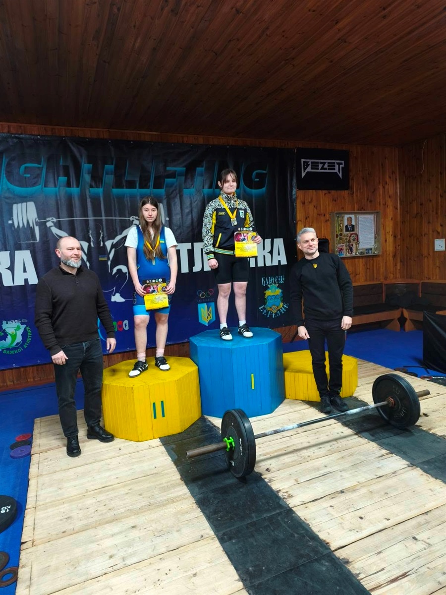 П'ять медалей здобули важкоатлети ДЮСШ на чемпіонаті Рівненщини