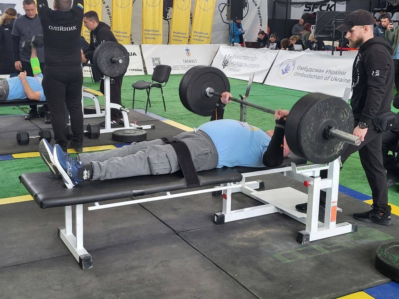 Три золота за три хвилини: звягельський ветеран Олександр Пінчук переміг на 