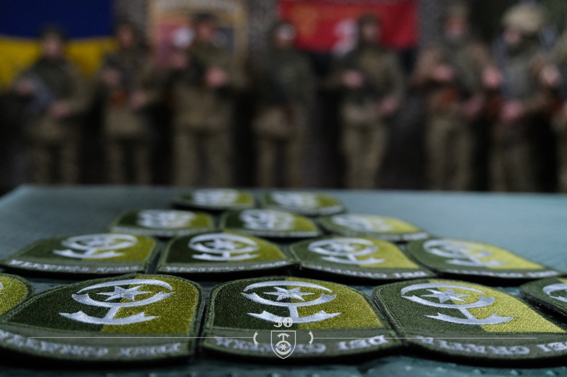 У 30-й бригаді вручили шеврони новим бійцям: світлини