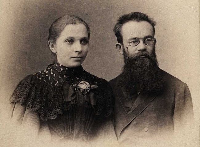 Таємне вінчання Лесі Українки: письменниця повідомила батьків про шлюб листом