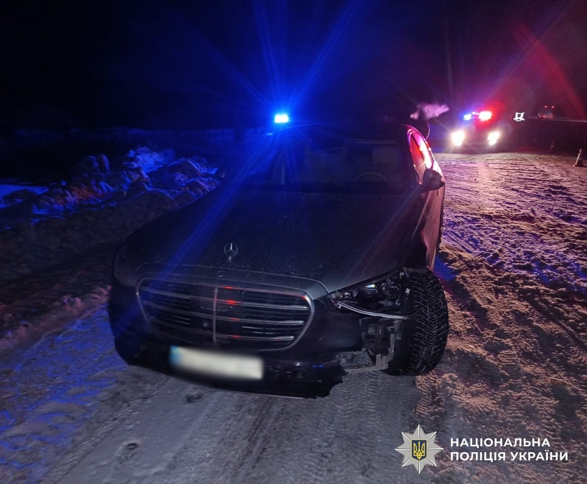 Поліцейські встановлюють обставини смертельної ДТП на Звягельщині