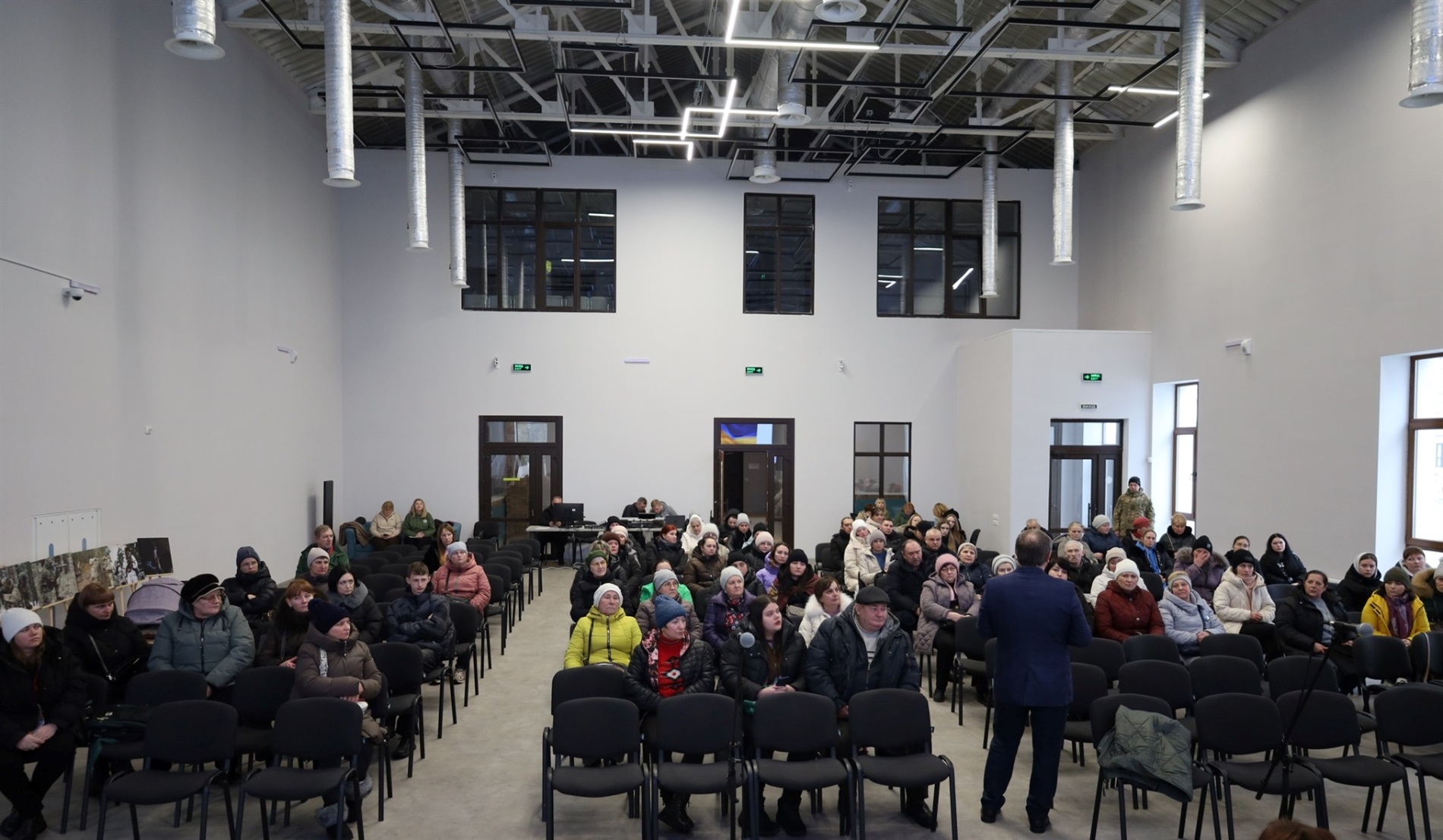 У Звягелі відбулася зустріч влади з сім'ями військових, які зникли безвісти або перебувають у полоні