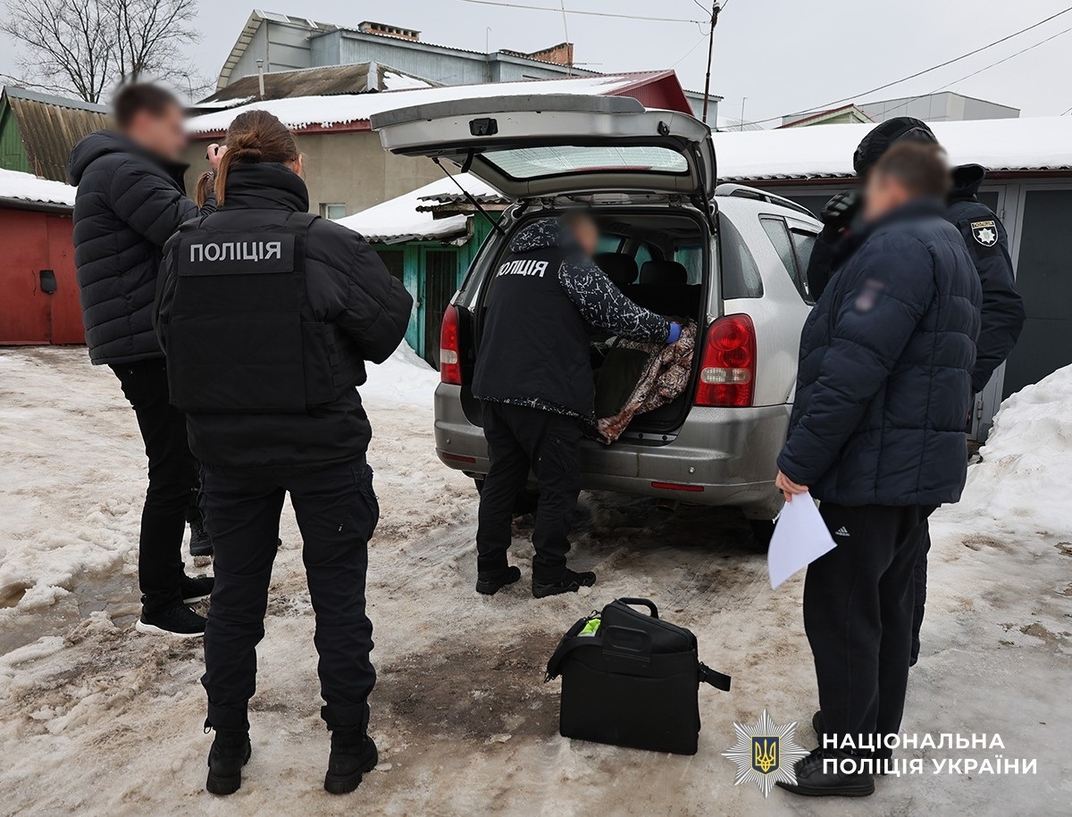 На Житомирщині ліквідували чотири лабораторії з виготовлення психотропів – серед затриманих підліток